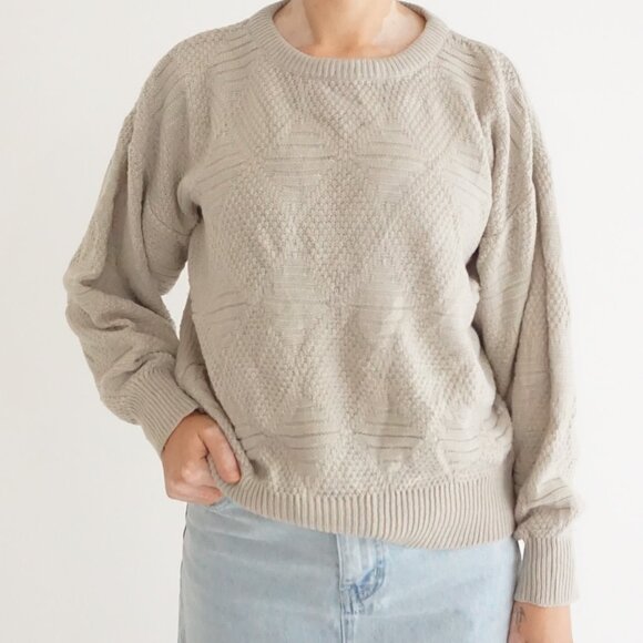 Sweaters - Vintage Gioni Beige Textured Knit Crewneck Sweater Minimalist Neutral Classic M